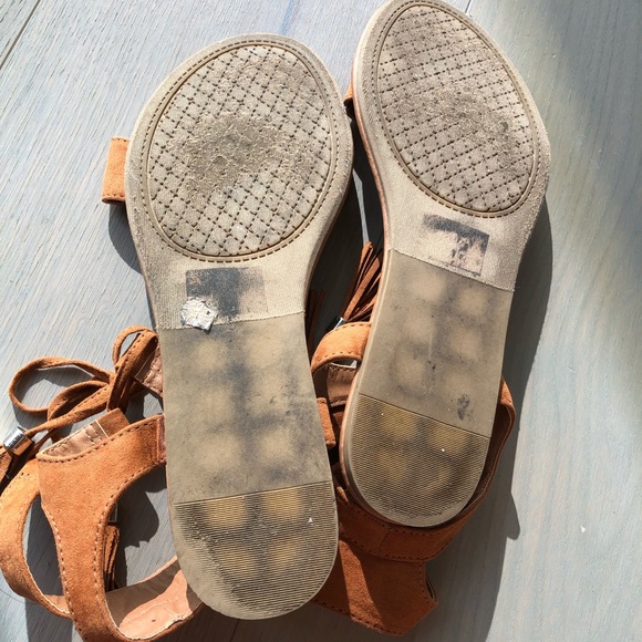 Wild Diva Strappy Sandals - Picture 3 of 4